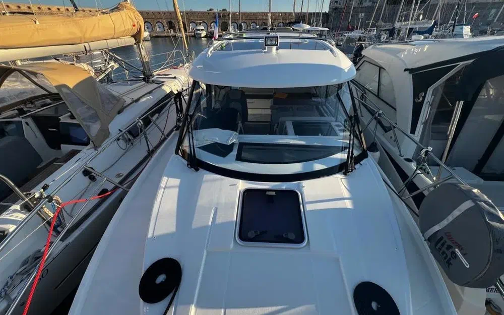 slider 3 Jeanneau Merry Fisher 895