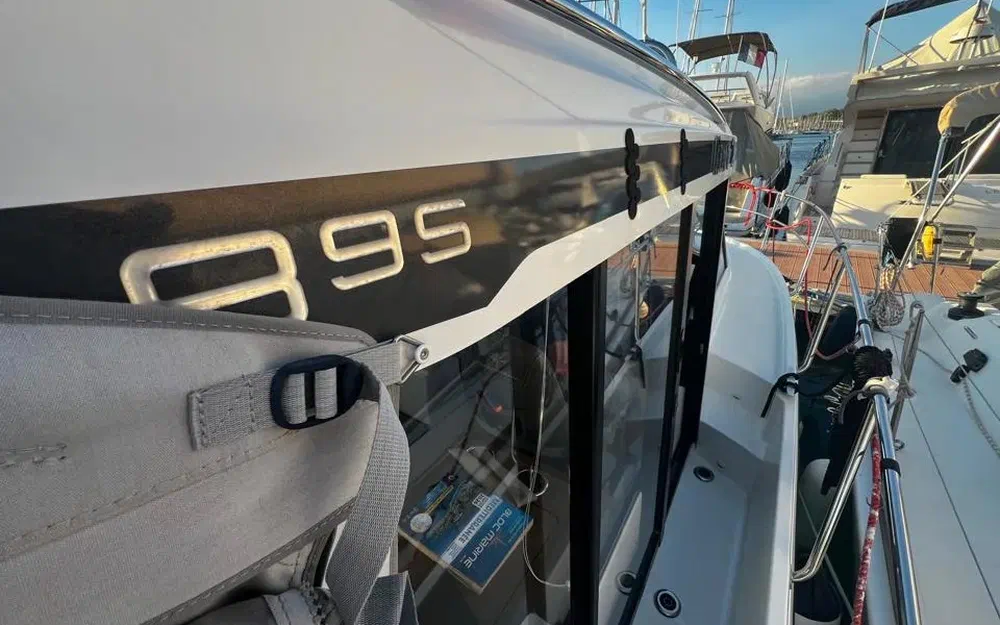 slider 5 Jeanneau Merry Fisher 895