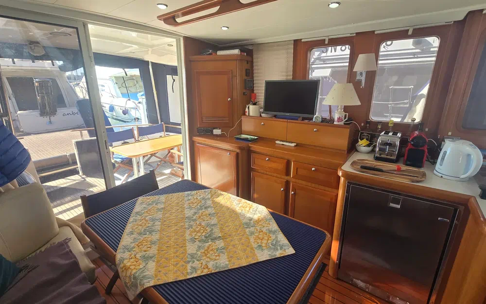 slider 11 Beneteau Swift Trawler 42