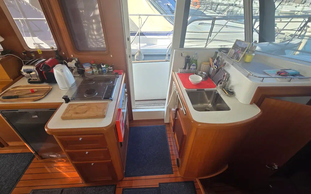 slider 14 Beneteau Swift Trawler 42
