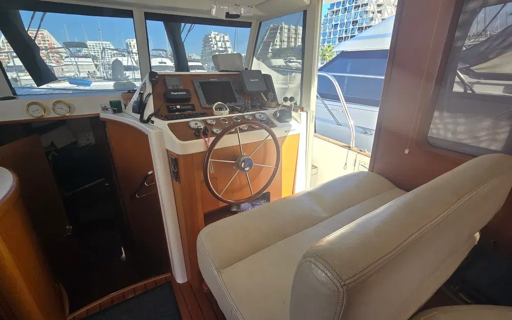 slider 15 Beneteau Swift Trawler 42