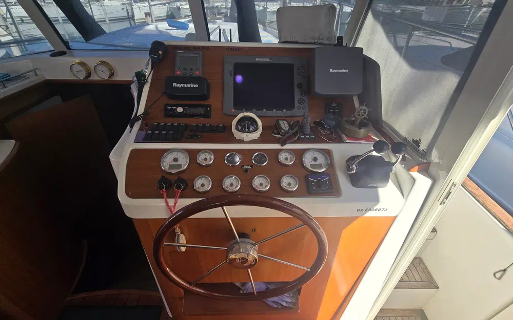 slider 16 Beneteau Swift Trawler 42