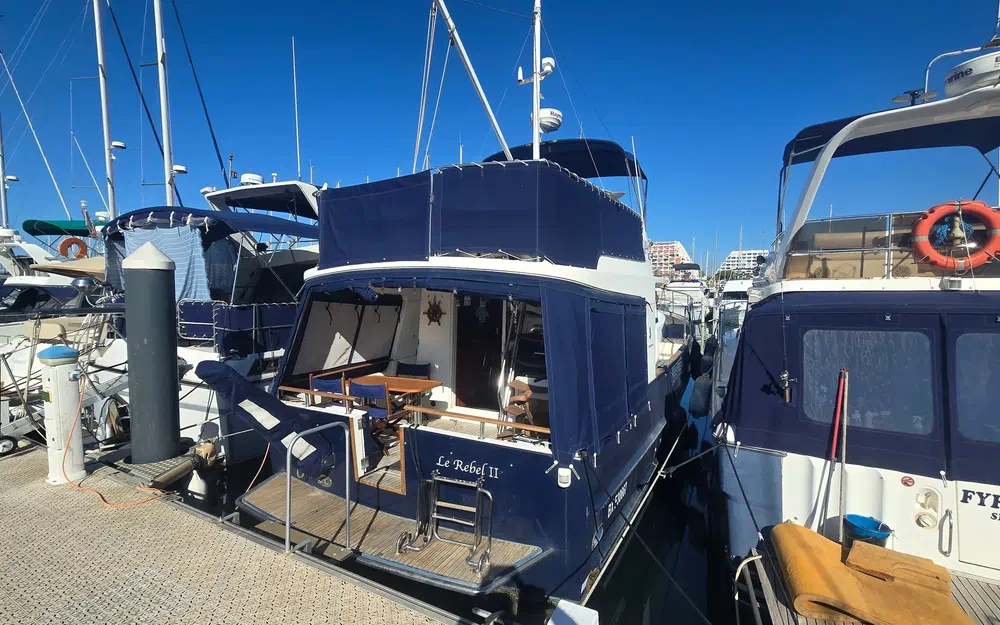 slider 1 Beneteau Swift Trawler 42