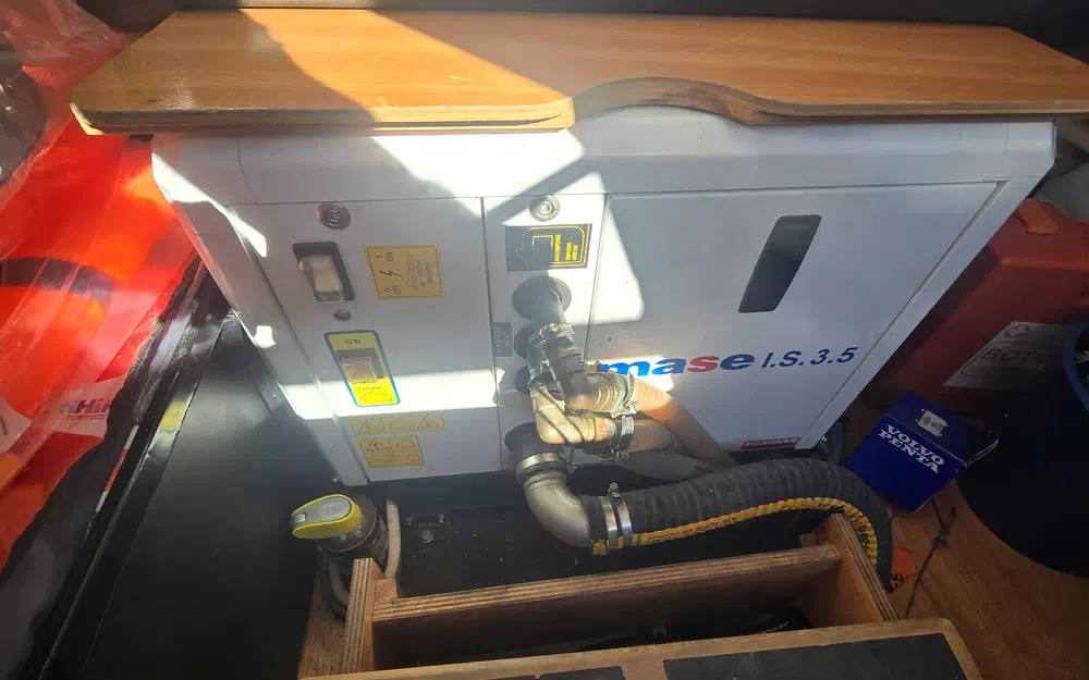 slider 46 Beneteau Swift Trawler 42