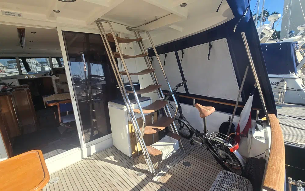 slider 5 Beneteau Swift Trawler 42