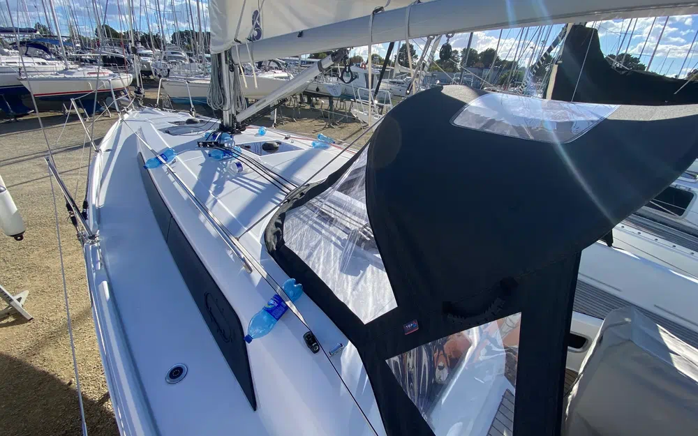 slider 7 Beneteau Oceanis 34.1