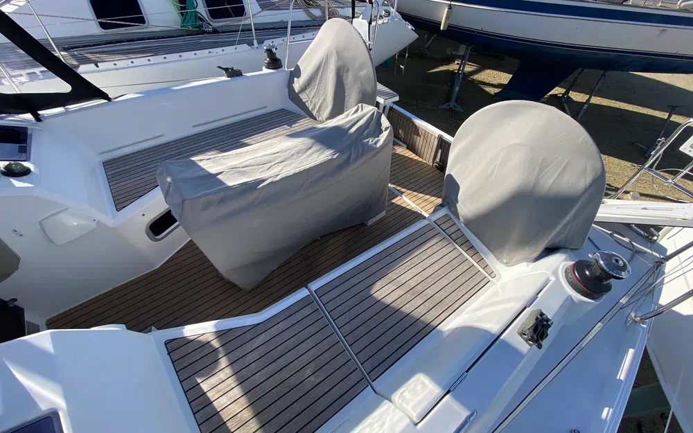 slider 8 Beneteau Oceanis 34.1
