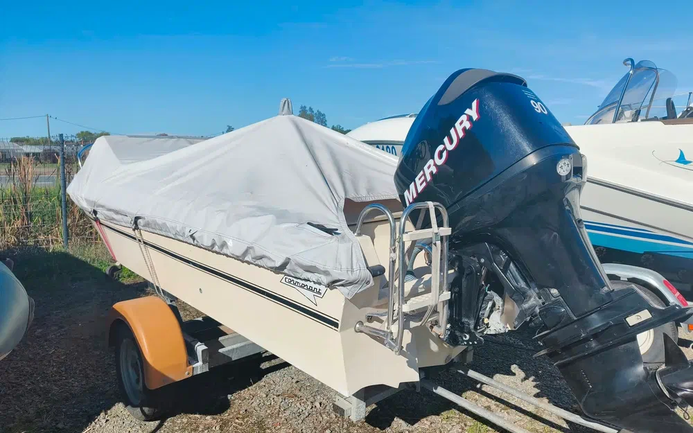 slider 1 Cormorant Super Leader 460