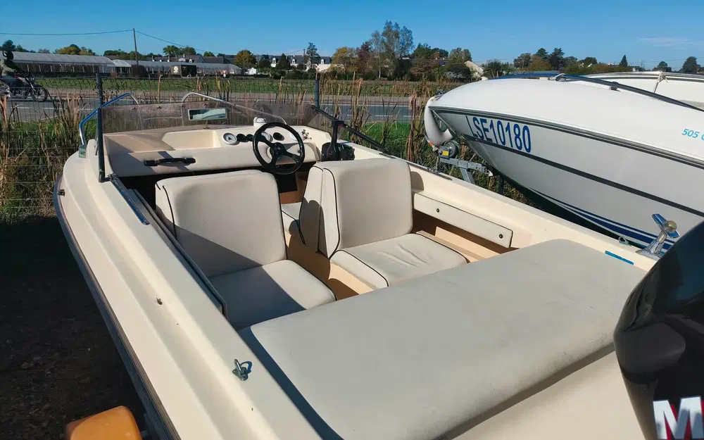 slider 2 Cormorant Super Leader 460