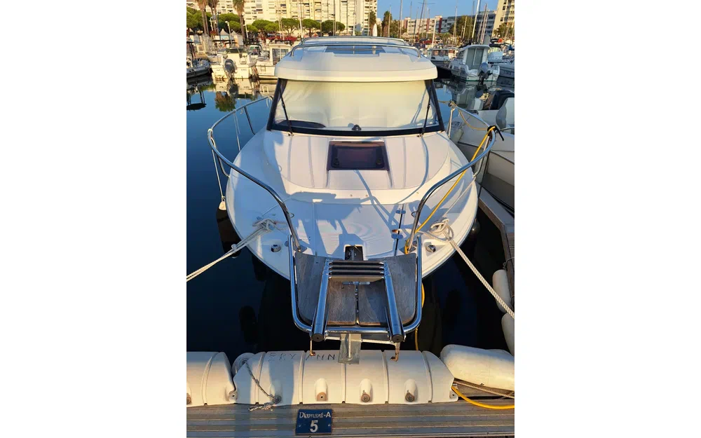 slider 1 Jeanneau Merry Fisher 695