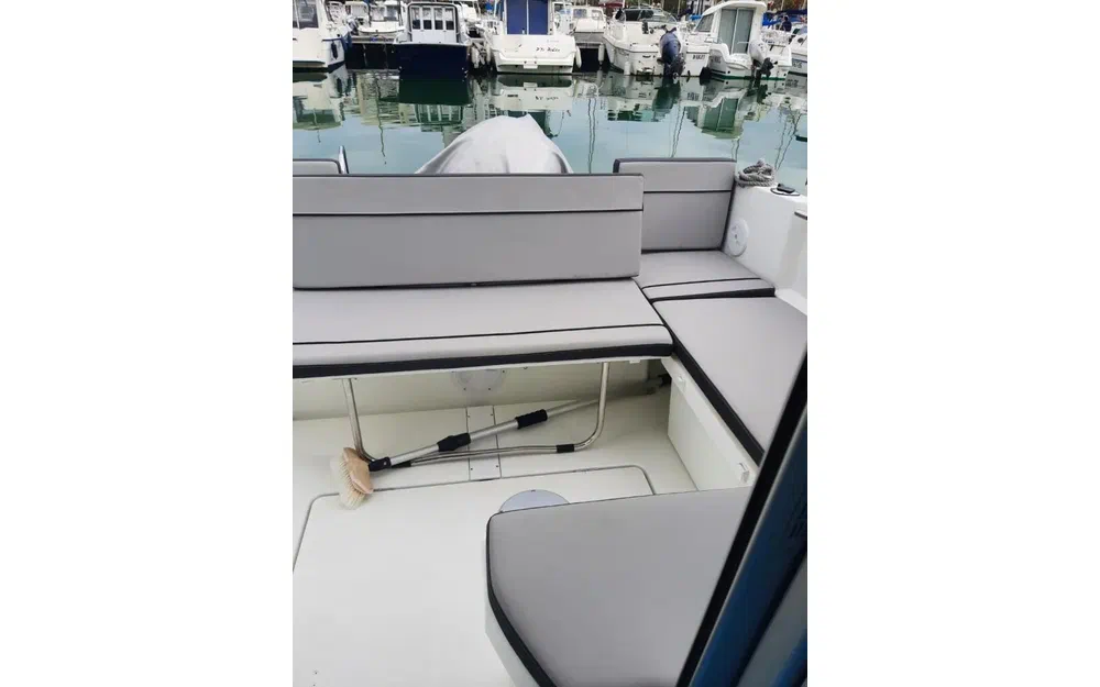 slider 3 Jeanneau Merry Fisher 695