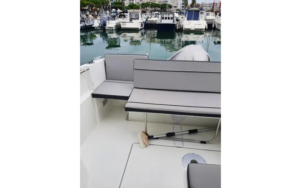slider 4 Jeanneau Merry Fisher 695