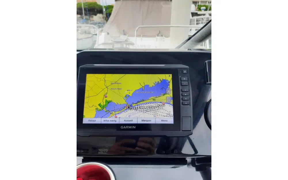 slider 7 Jeanneau Merry Fisher 695