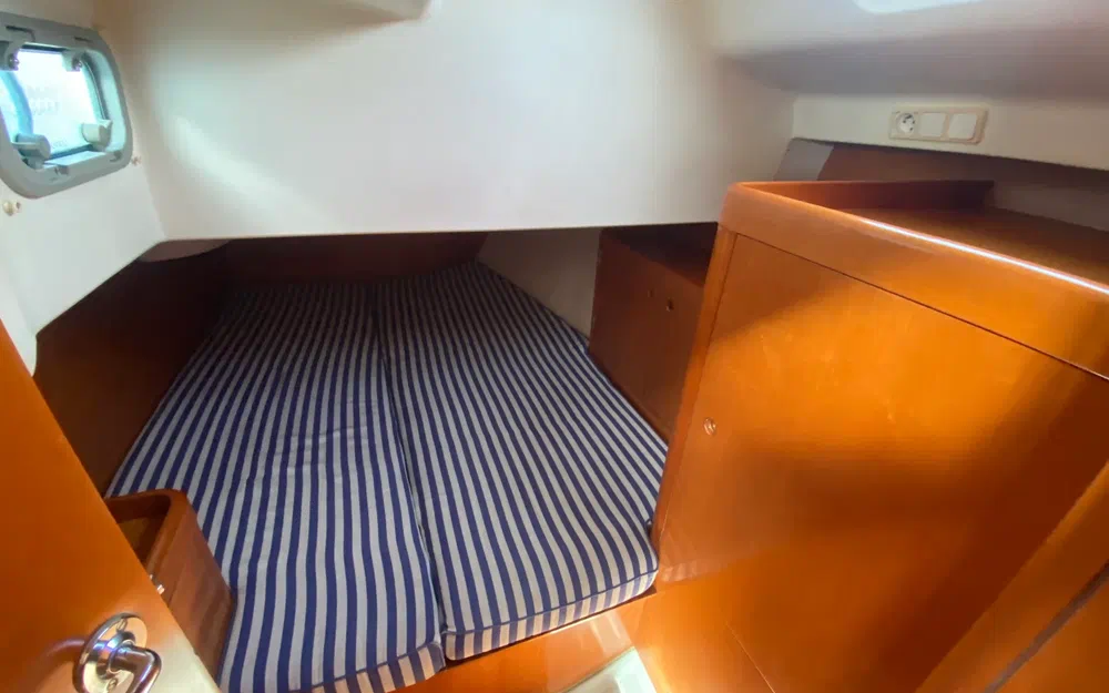 slider 22 Beneteau First 42S7
