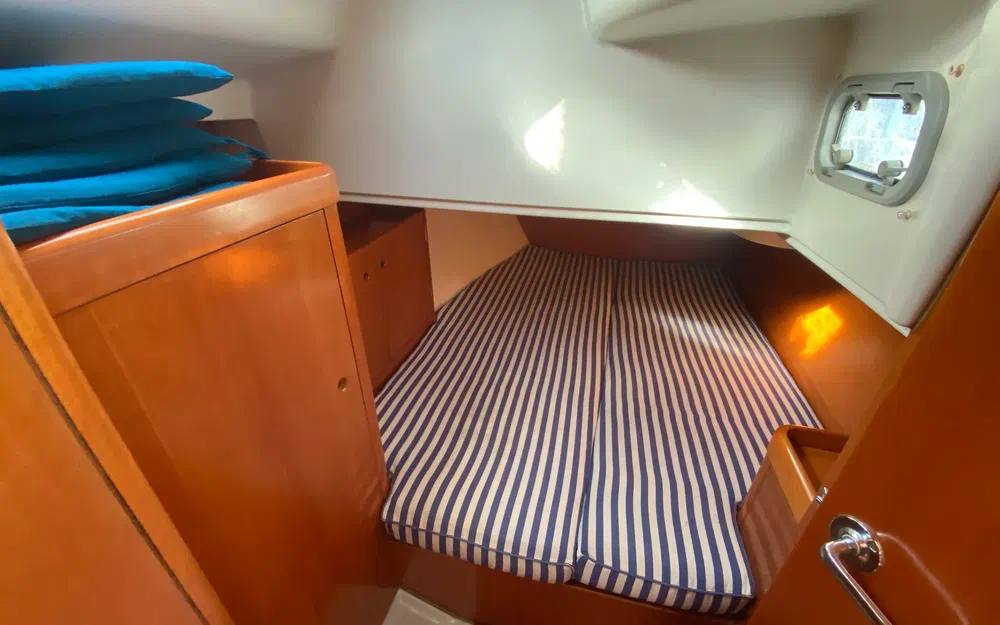 slider 23 Beneteau First 42S7