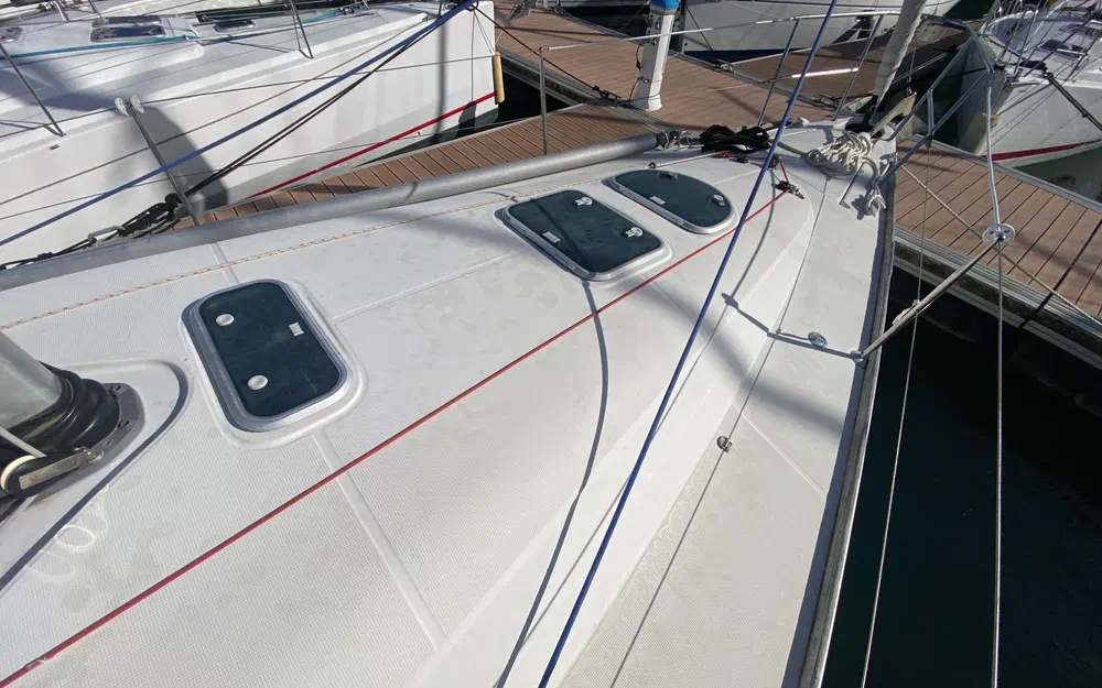 slider 6 Beneteau First 42S7