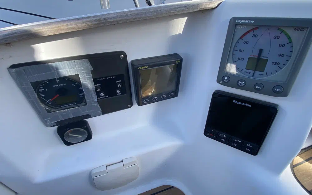 slider 10 Beneteau First 42S7