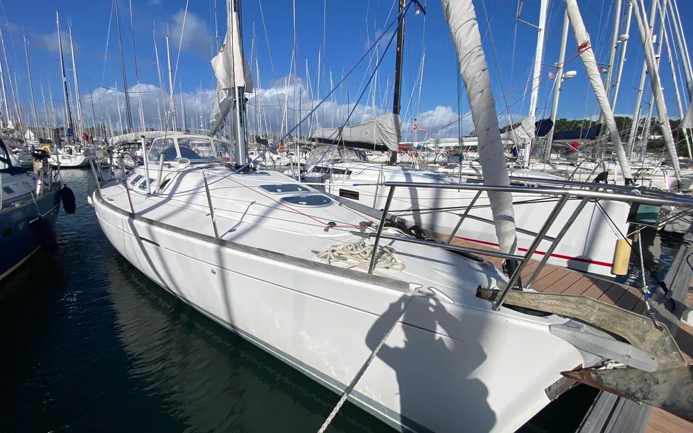 slider 1 Beneteau First 42S7