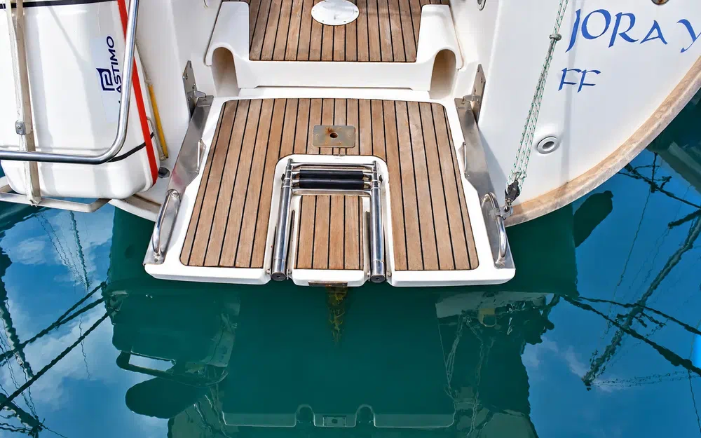 slider 5 Bavaria 38 Cruiser