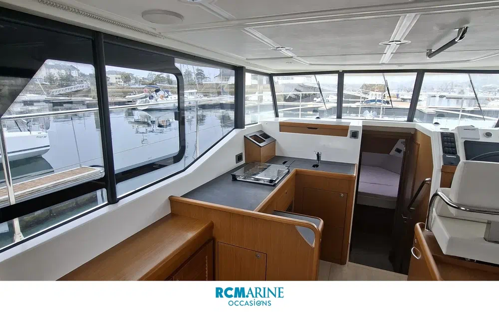 slider 4 Beneteau Swift Trawler 35