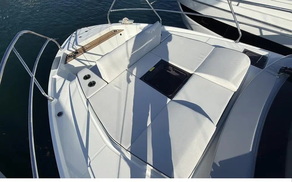 slider 4 Beneteau Gran Turismo 40