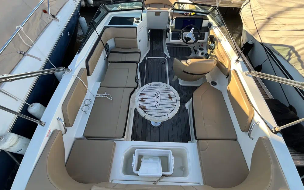 slider 33 Sea Ray 210 SPX OB