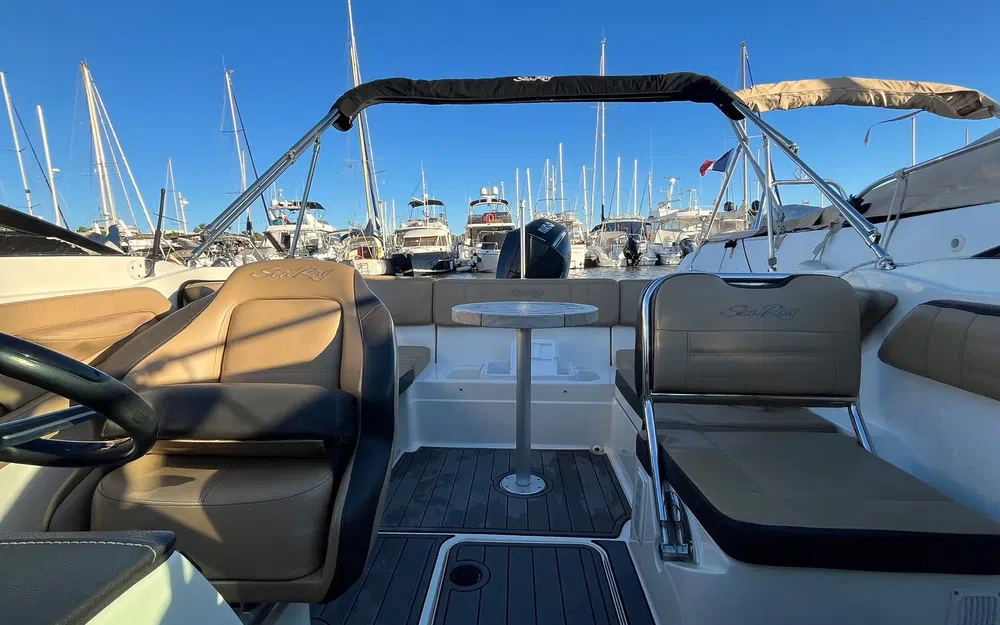 slider 37 Sea Ray 210 SPX OB