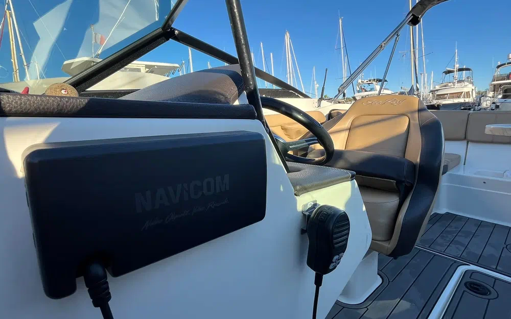 slider 27 Sea Ray 210 SPX OB