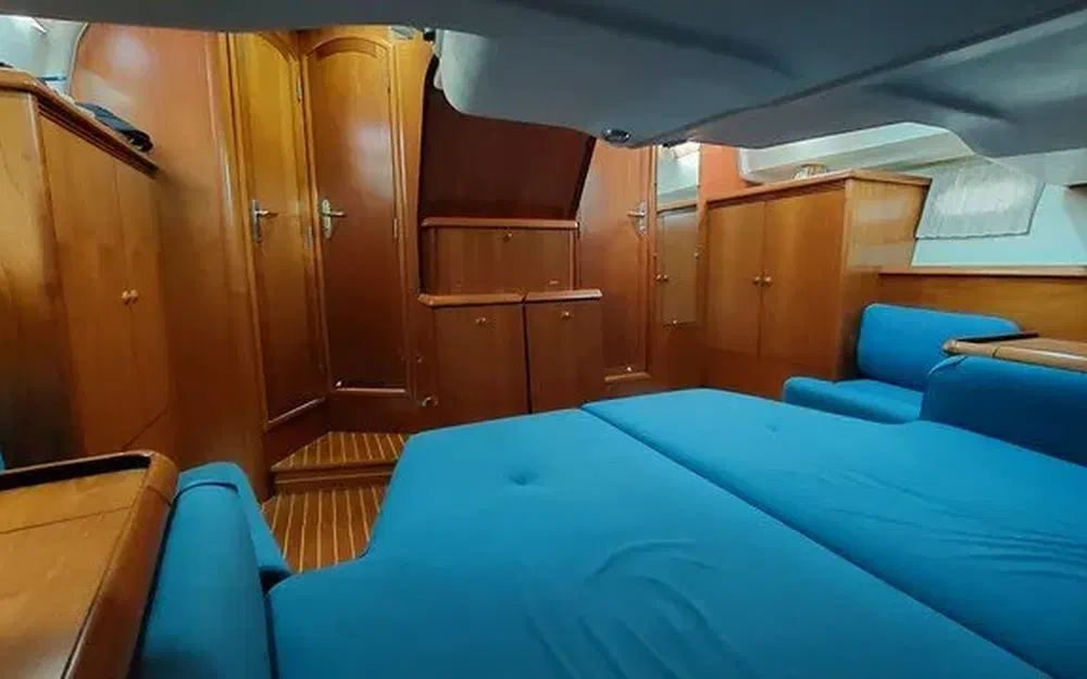 slider 17 Jeanneau Sun Odyssey 43 DS