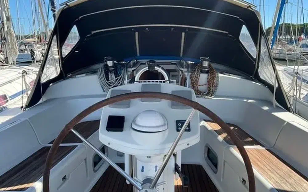 slider 1 Jeanneau Sun Odyssey 43 DS