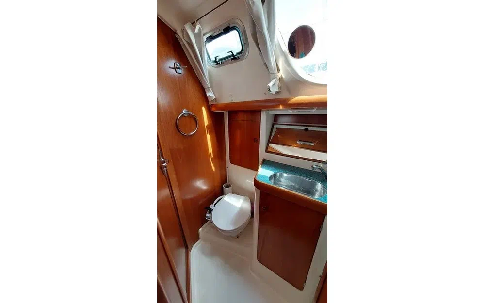 slider 21 Jeanneau Sun Odyssey 43 DS