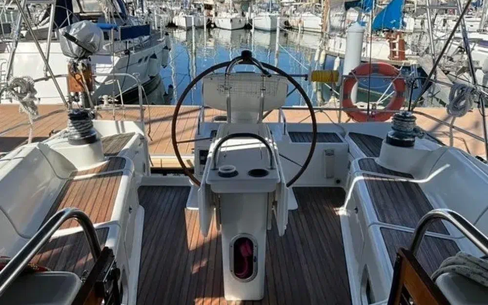 slider 2 Jeanneau Sun Odyssey 43 DS