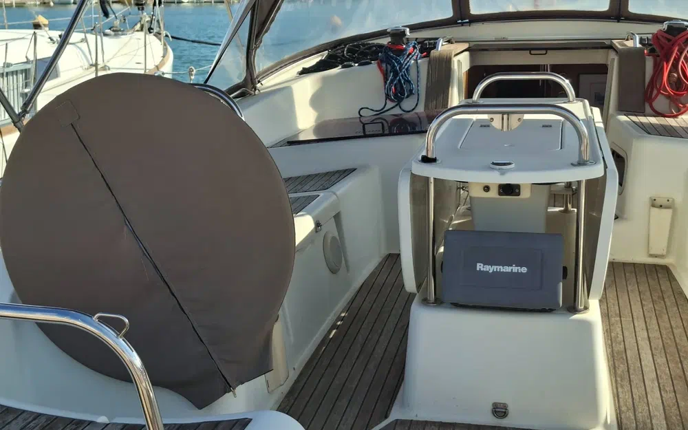 slider 2 Jeanneau Sun Odyssey 42 DS