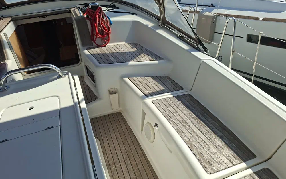 slider 3 Jeanneau Sun Odyssey 42 DS