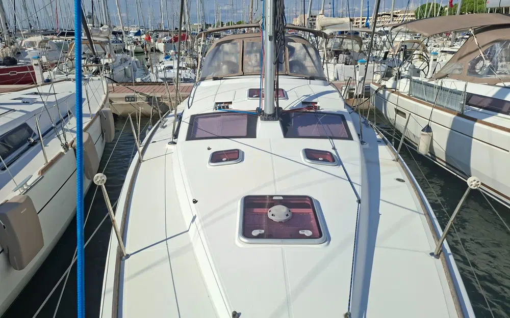 slider 6 Jeanneau Sun Odyssey 42 DS