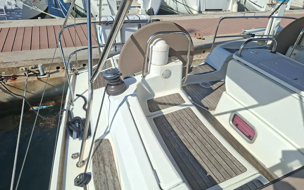 slider 7 Jeanneau Sun Odyssey 42 DS