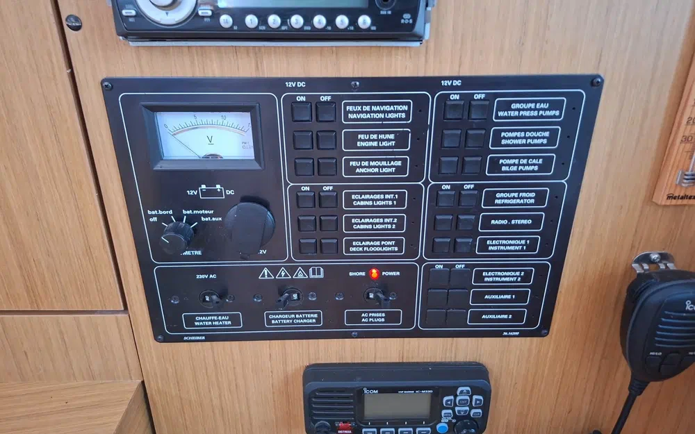 slider 13 Jeanneau Sun Odyssey 32