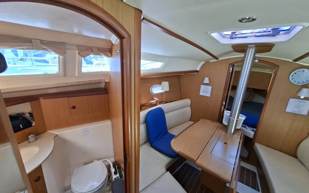 slider 17 Jeanneau Sun Odyssey 32