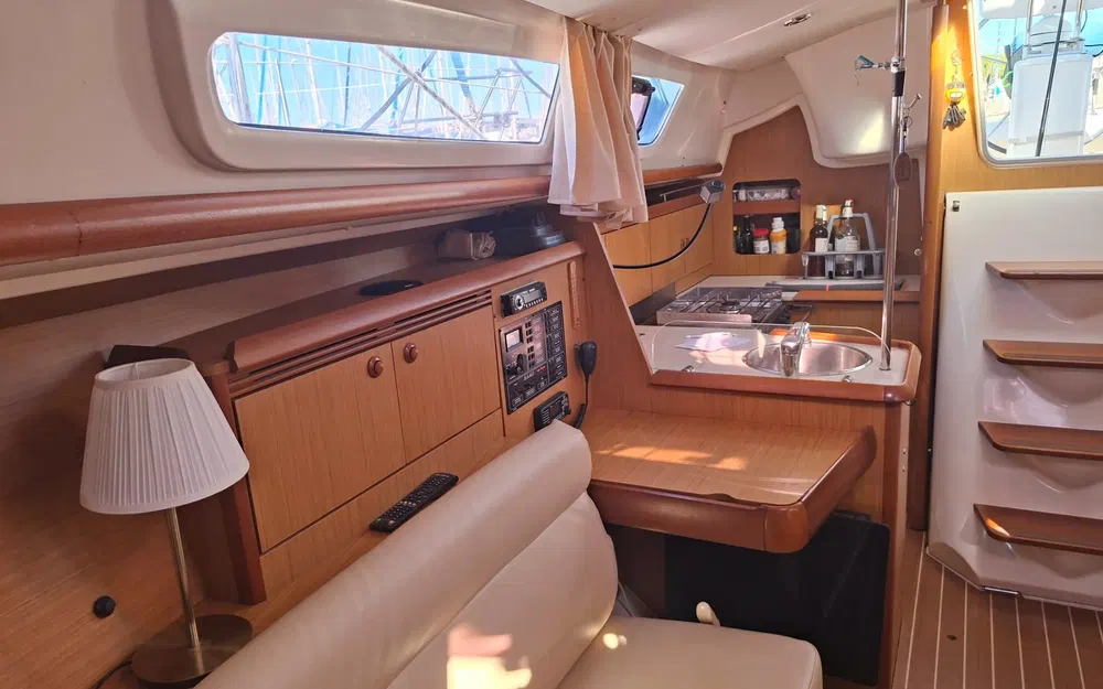 slider 20 Jeanneau Sun Odyssey 32