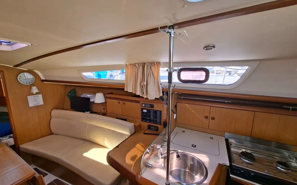 slider 22 Jeanneau Sun Odyssey 32