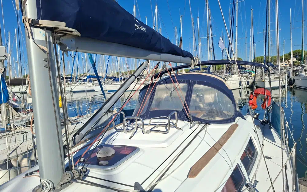 slider 2 Jeanneau Sun Odyssey 32