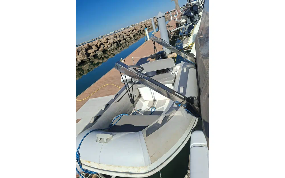 slider 23 Fountaine Pajot Lucia 40
