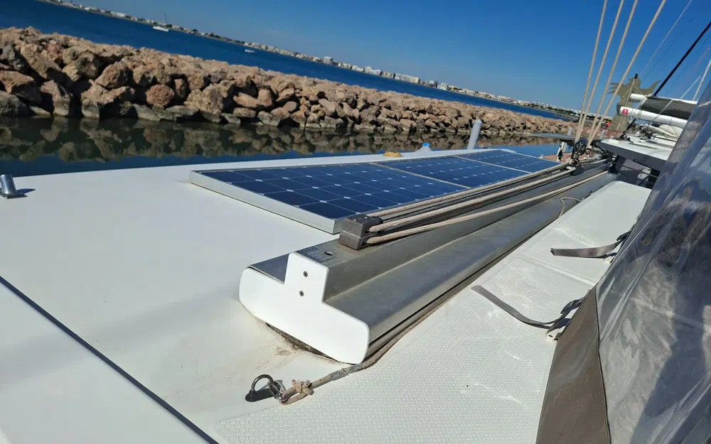 slider 6 Fountaine Pajot Lucia 40
