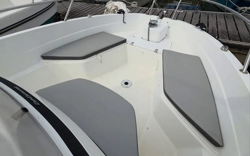 slider 5 Jeanneau Cap Camarat 5.5 CC Serie 2