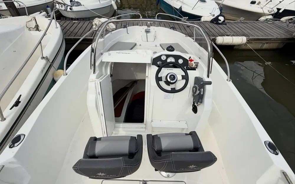 slider 7 Jeanneau Cap Camarat 5.5 CC Serie 2