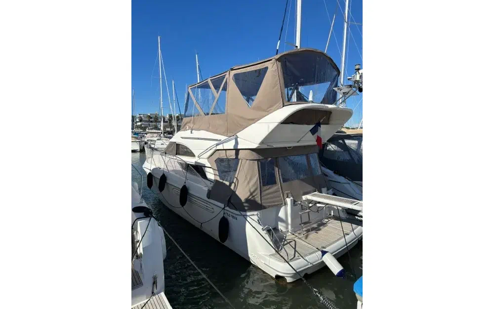 slider 2 Fairline Phantom 38