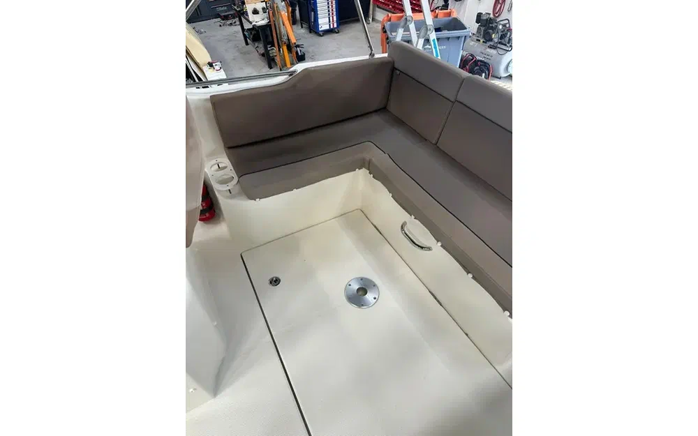 slider 11 Quicksilver Activ 755 Sundeck