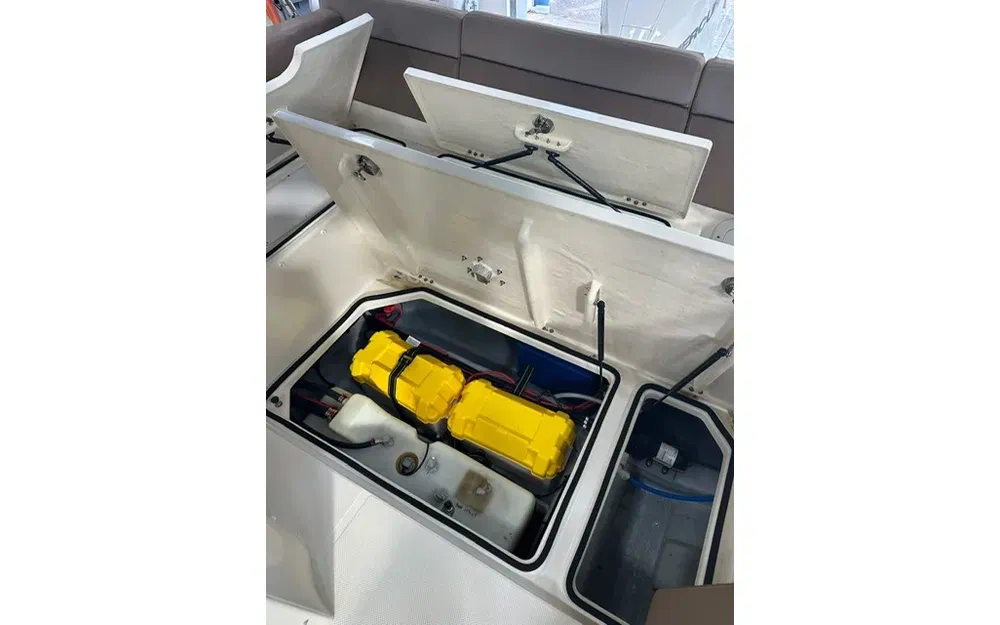 slider 13 Quicksilver Activ 755 Sundeck