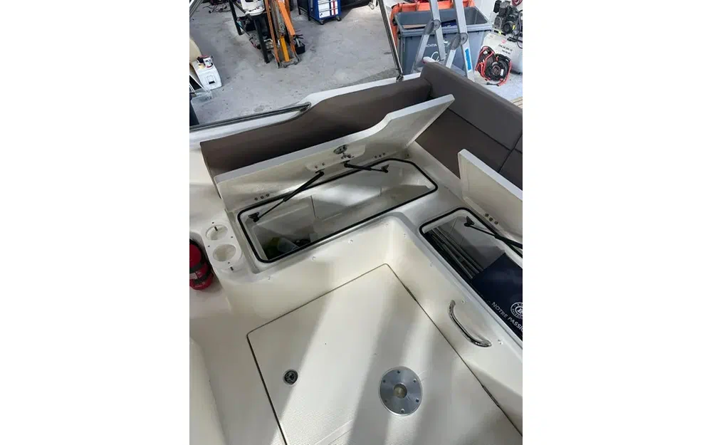 slider 15 Quicksilver Activ 755 Sundeck