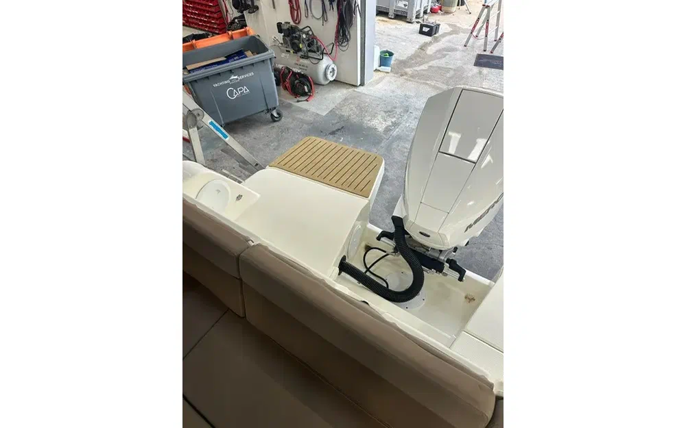 slider 24 Quicksilver Activ 755 Sundeck